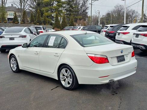 Used 2010 BMW 528i xDrive Sedan image 12