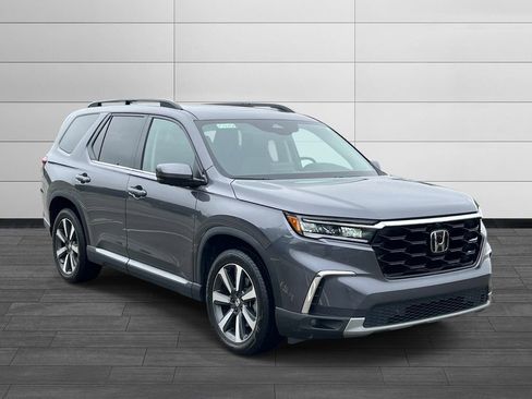 Used 2023 Honda Pilot Elite image 7