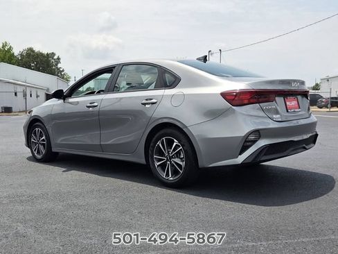 Used 2024 Kia Forte LXS FWD image 3
