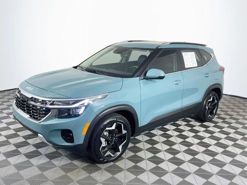 Used 2026 Kia Seltos EX FWD image 4
