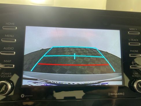 Used 2024 Toyota Camry LE image 5