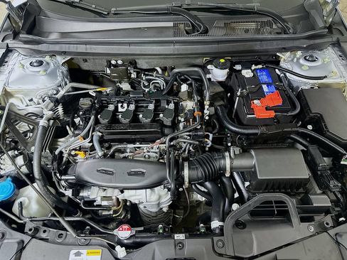 Used 2025 Honda Accord LX image 9