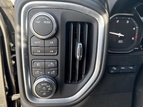 Used 2022 GMC Sierra 2500 AT4 w/ AT4 Premium Plus Package image 18