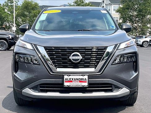 Used 2023 Nissan Rogue S AWD/4WD image 3