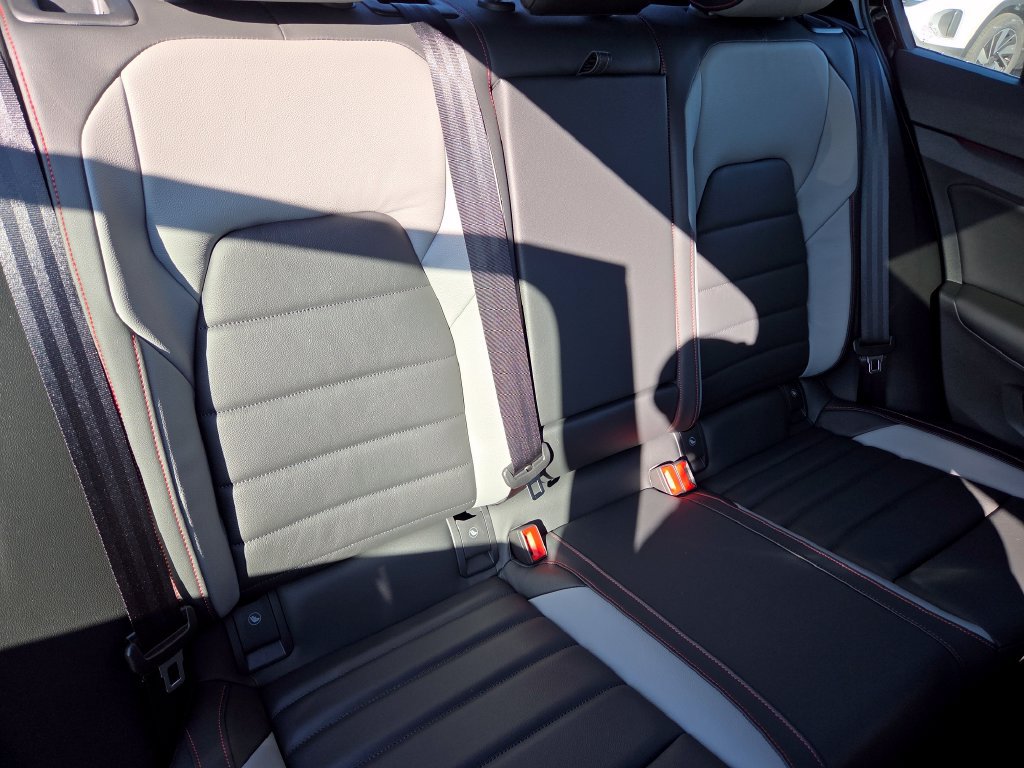 New 2026 Volkswagen GTI SE FWD image 22