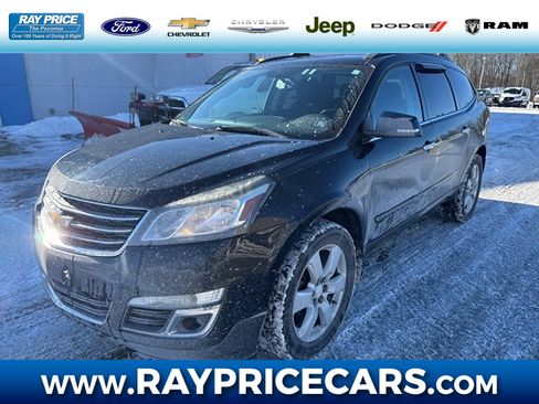 Used 2017 Chevrolet Traverse LT w/ Style and Technology Package image 1