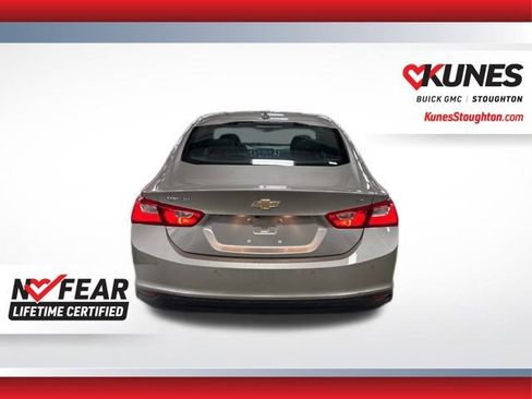 Used 2024 Chevrolet Malibu LT image 9