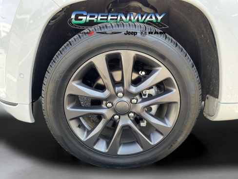 Used 2018 Jeep Grand Cherokee High Altitude image 30