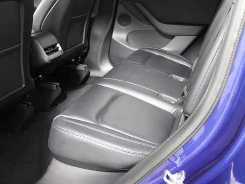 Used 2021 Tesla Model Y Long Range image 23