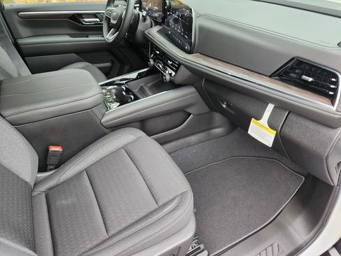 New 2026 Chevrolet Tahoe LS image 8