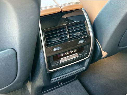 Used 2023 BMW X5 xDrive40i w/ Executive Package image 25