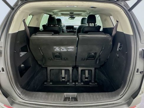 Used 2025 Kia Carnival SX w/ SX Dark Edition Package FWD image 27
