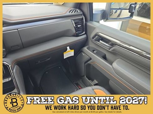 New 2026 GMC Sierra 2500 AT4 w/ Technology Package AWD/4WD image 15