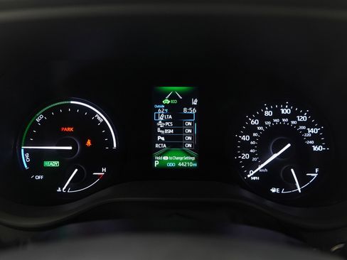 Used 2021 Toyota Sienna XLE image 28