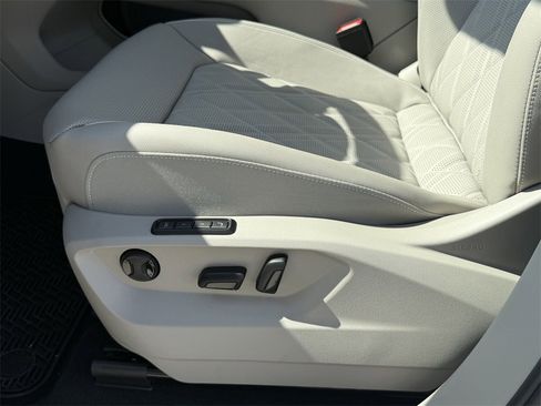 New 2026 Volkswagen Atlas SEL Premium R-Line image 13