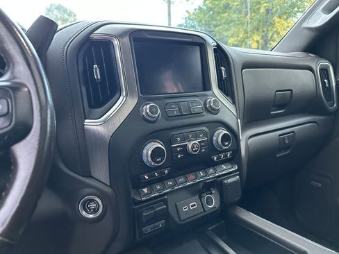 Used 2020 GMC Sierra 3500 Denali w/ Denali Ultimate Package image 25