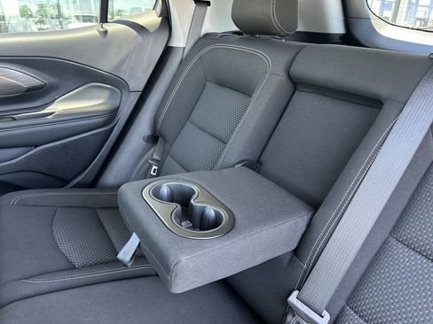 Used 2024 GMC Terrain SLE AWD/4WD image 26