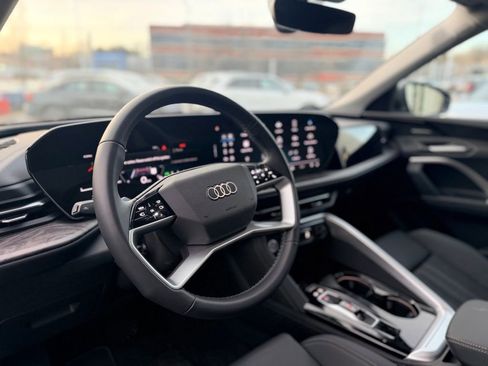 Certified 2025 Audi Q5 Premium Plus w/ Premium Plus image 12