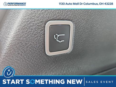 New 2026 Chrysler Pacifica Select image 12