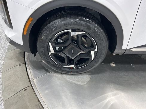 New 2026 Kia Sportage EX image 29