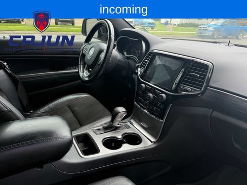 Used 2020 Jeep Grand Cherokee Laredo w/ Laredo X Package RWD image 17