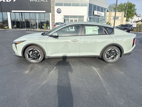 New 2025 Kia K4 EX image 3