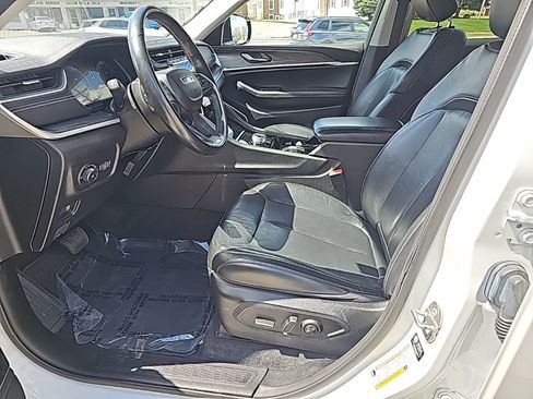 Used 2021 Jeep Grand Cherokee L Limited image 13