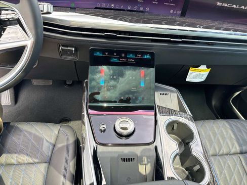 New 2026 Cadillac Escalade IQL Luxury AWD/4WD image 25