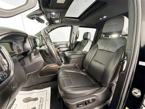 Used 2020 Chevrolet Silverado 3500 High Country w/ Technology Package image 20