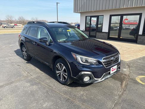 Used 2018 Subaru Outback 2.5i Limited image 2