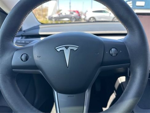 Used 2023 Tesla Model 3 Standard Range RWD image 23