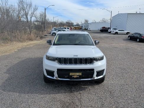 Used 2021 Jeep Grand Cherokee L Limited w/ Trailer Tow Group (B) image 8