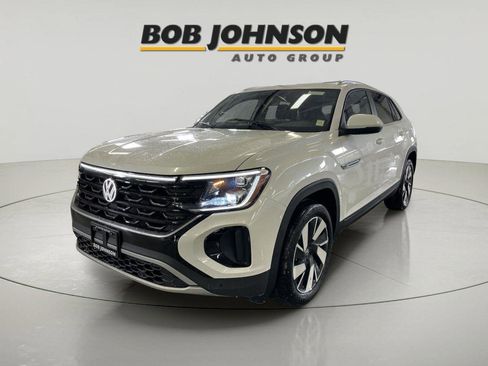 New 2026 Volkswagen Atlas Cross Sport SE AWD/4WD image 4