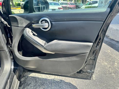 Used 2017 FIAT 500X Lounge w/ Lounge Premium Package (FWD) image 28