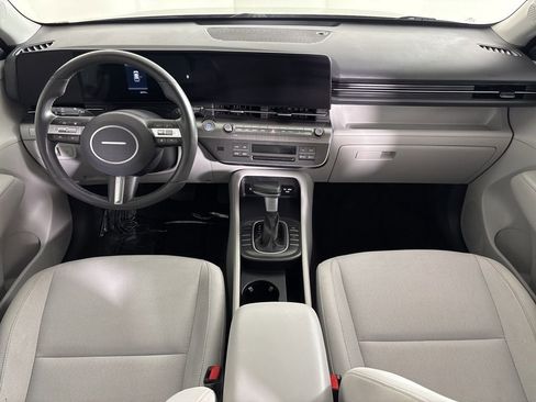 Used 2025 Hyundai Kona SEL FWD image 14