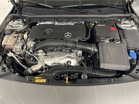Used 2023 Mercedes-Benz CLA 250 image 32
