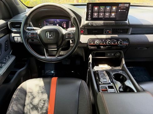 Certified 2026 Honda Passport TrailSport image 15