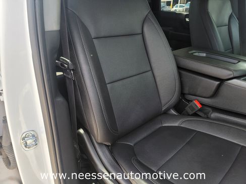 Used 2023 Chevrolet Silverado 2500 W/T w/ WT Convenience Package image 10
