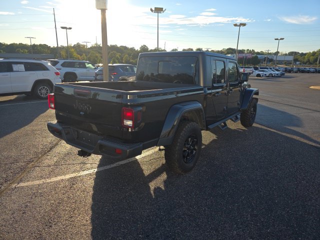 Used 2022 Jeep Gladiator Sport AWD/4WD image 3