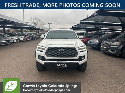 Used 2023 Toyota Tacoma TRD Off-Road image 2