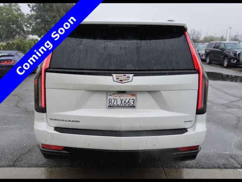 Used 2022 Cadillac Escalade ESV Sport RWD image 3
