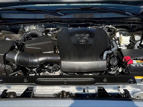 Used 2021 Toyota Tacoma SR5 RWD image 35