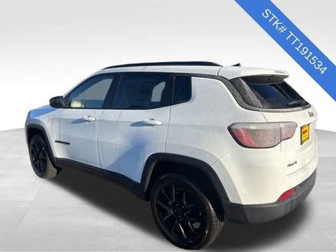 New 2026 Jeep Compass Latitude image 4