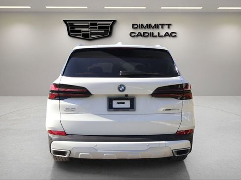 Used 2026 BMW X5 xDrive50e w/ Executive Package image 4