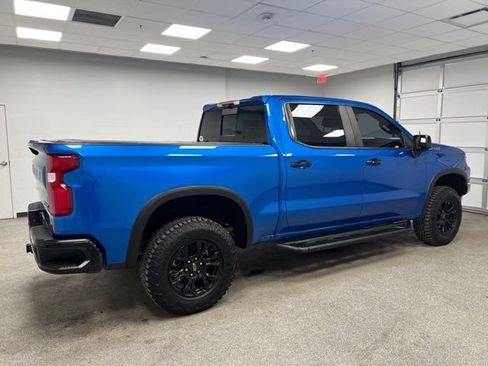 Used 2022 Chevrolet Silverado 1500 ZR2 w/ Technology Package AWD/4WD image 11