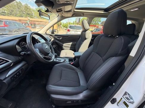 Used 2023 Subaru Forester Premium AWD/4WD image 9