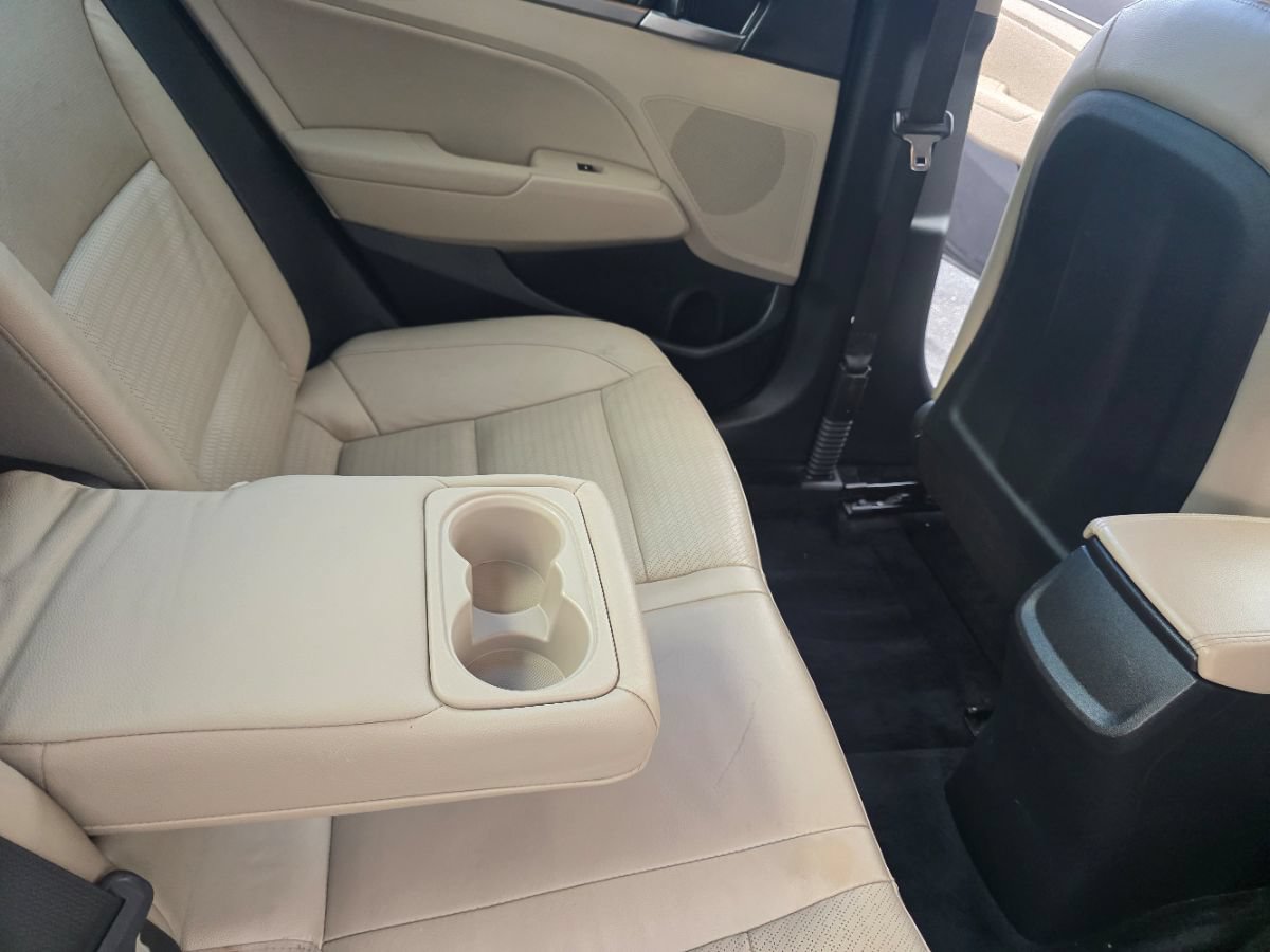 Used 2017 Hyundai Elantra Limited FWD image 32