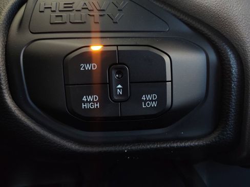 New 2026 RAM 2500 Laramie AWD/4WD image 5