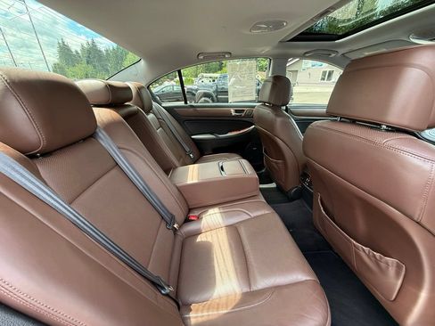 Used 2011 Hyundai Genesis 4.6 RWD image 16
