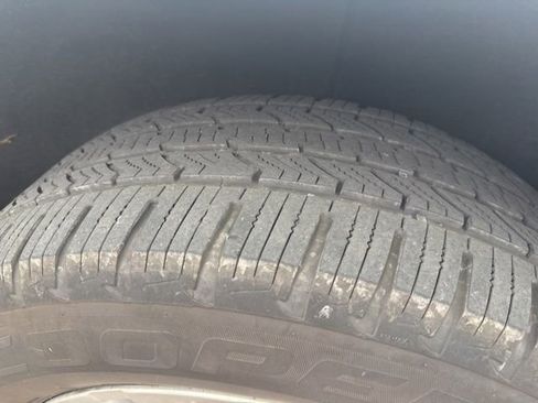 Used 2023 GMC Yukon Denali image 5